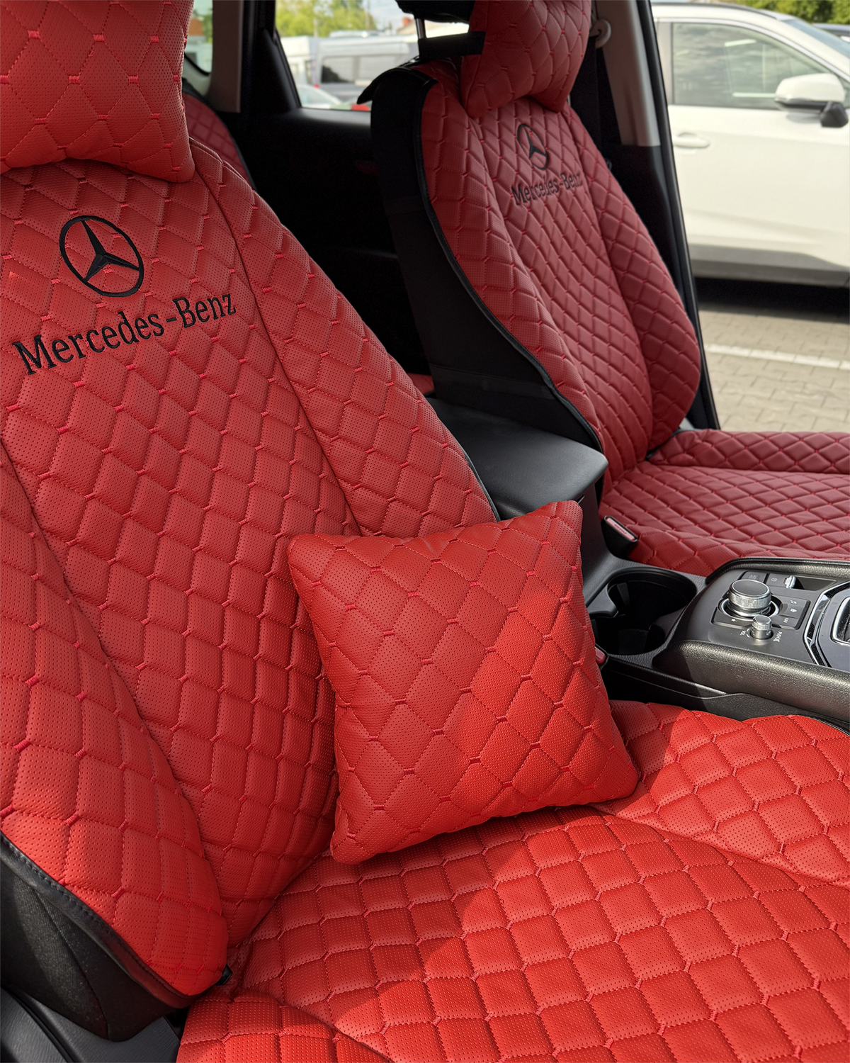 Комплект накидок на передні та задні сидіння (червоний еко шкіра) Mercedes-Benz